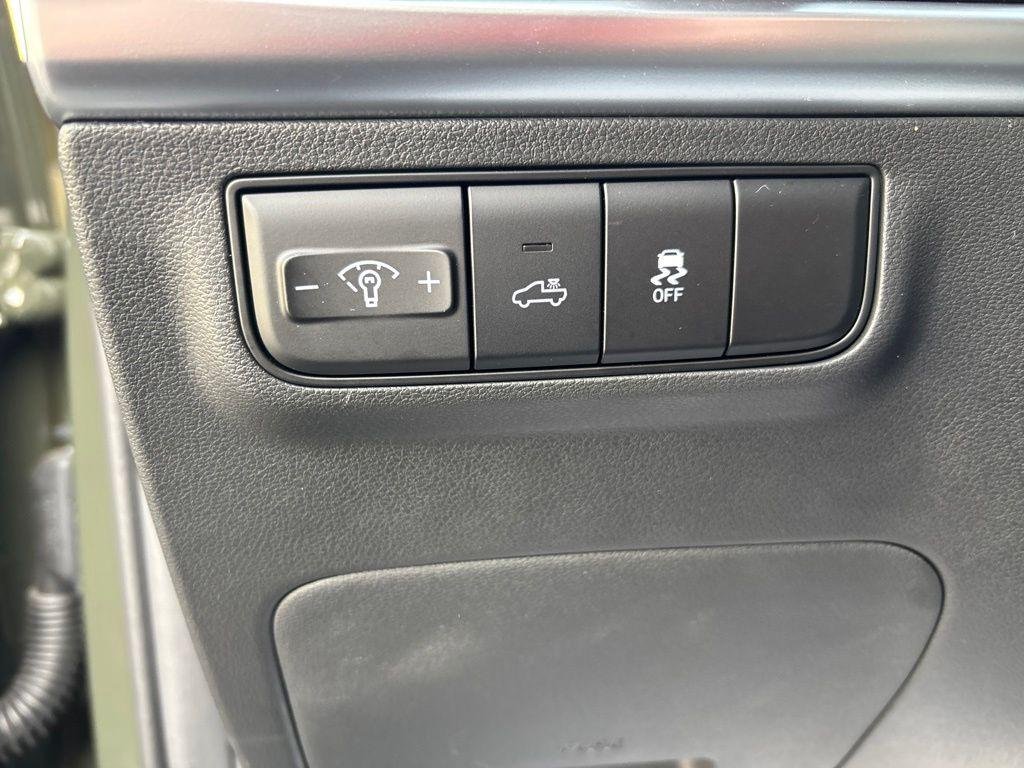 New 2026 Green Hyundai SEL AWD image 21