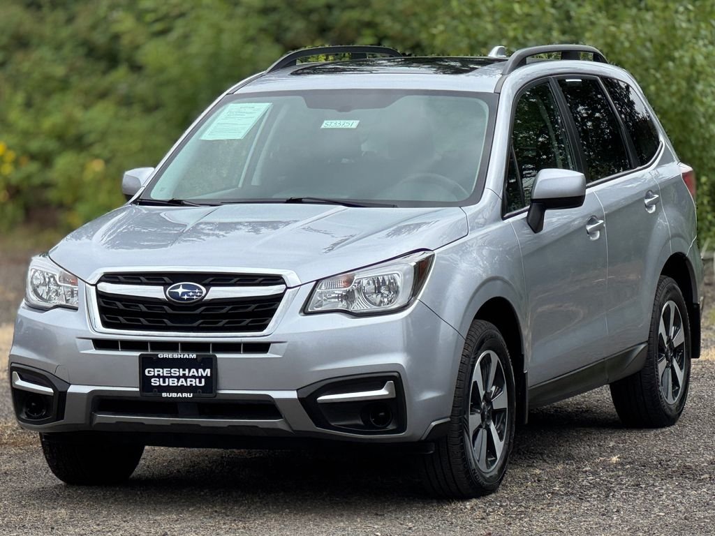 Used 2018 Ice Silver Metallic Subaru 2.5i Premium image 3