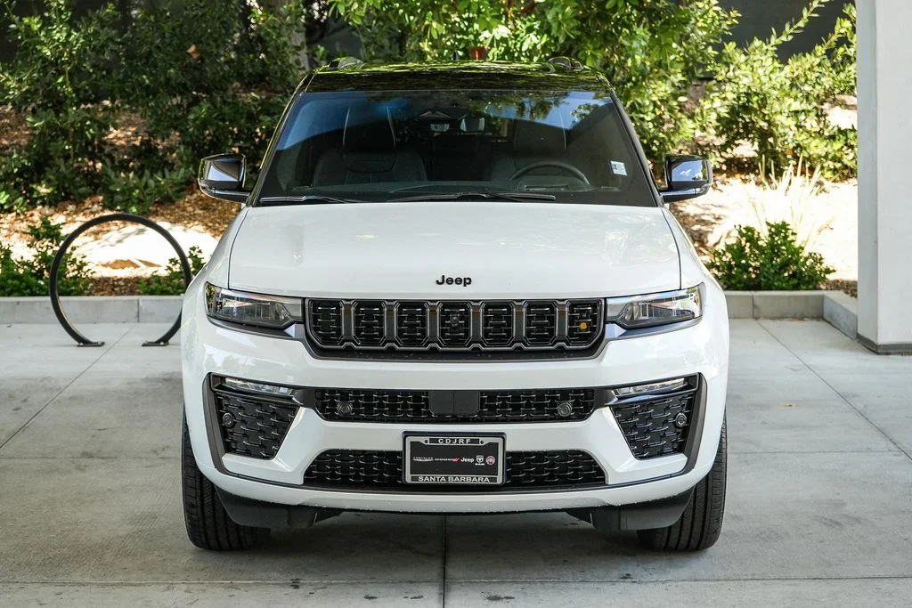 New 2026 Bright White Clear-Coat Exterior Paint Jeep Summit image 2