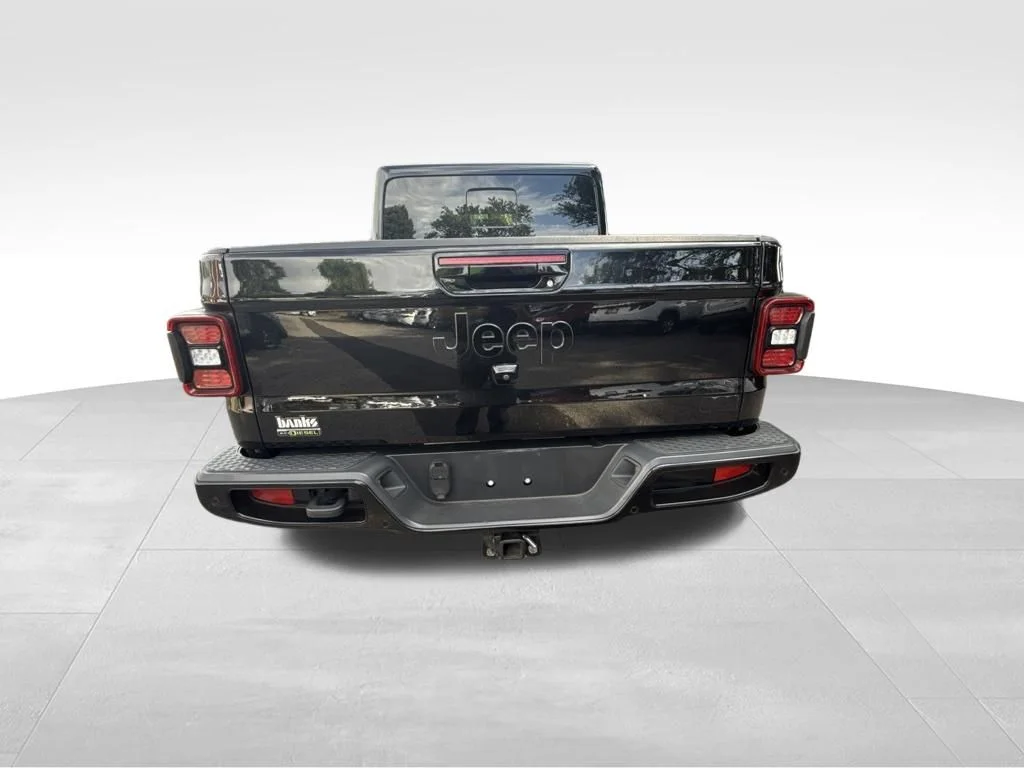 Used 2021 Black Jeep Overland image 7