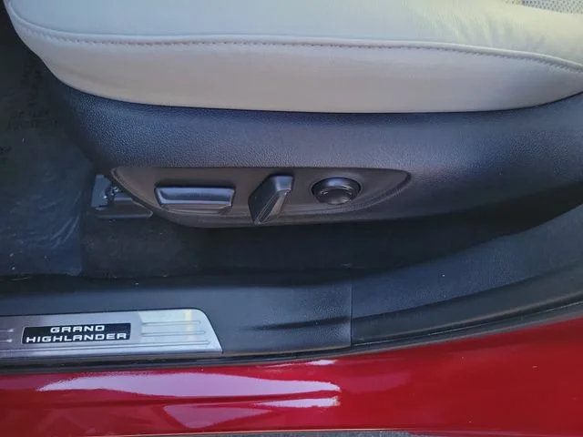 Used 2025 Red Toyota Limited image 22