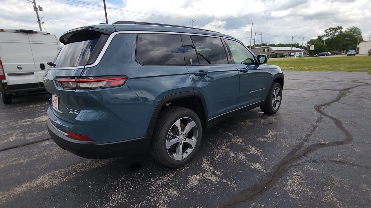 New 2026 Steel Blue Exterior Paint Jeep Limited image 8