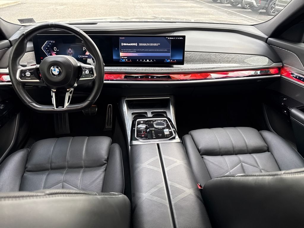2025 BMW 7 Series 740i - Photo 24