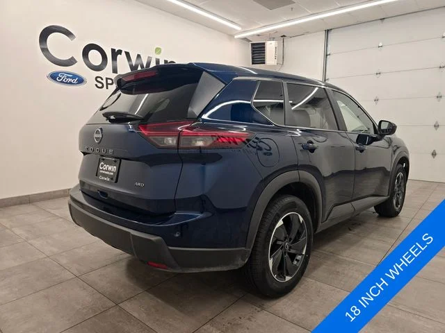 Used 2025 Deep Ocean Blue Nissan SV image 5