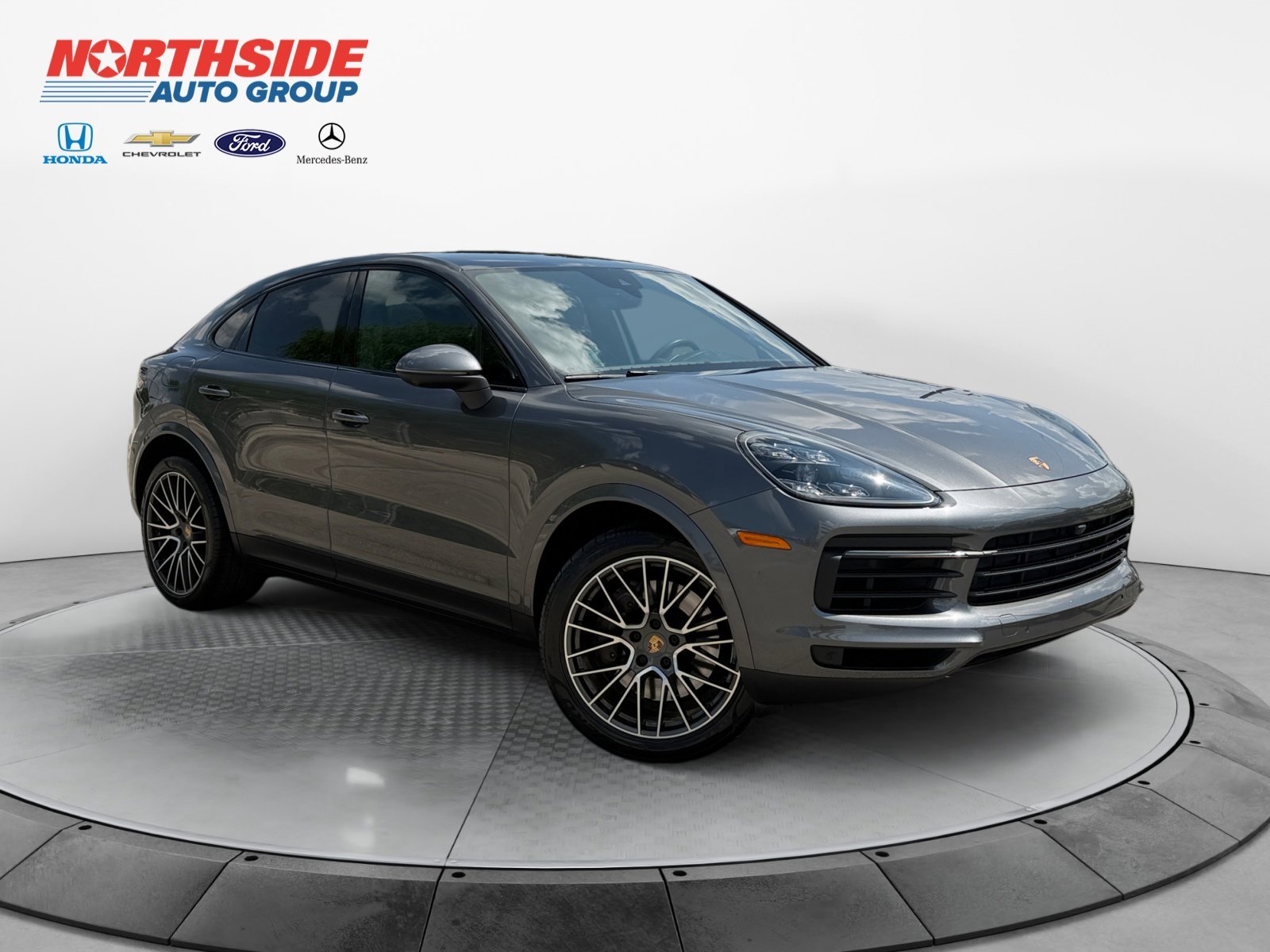 2021 Porsche Cayenne -'s photo