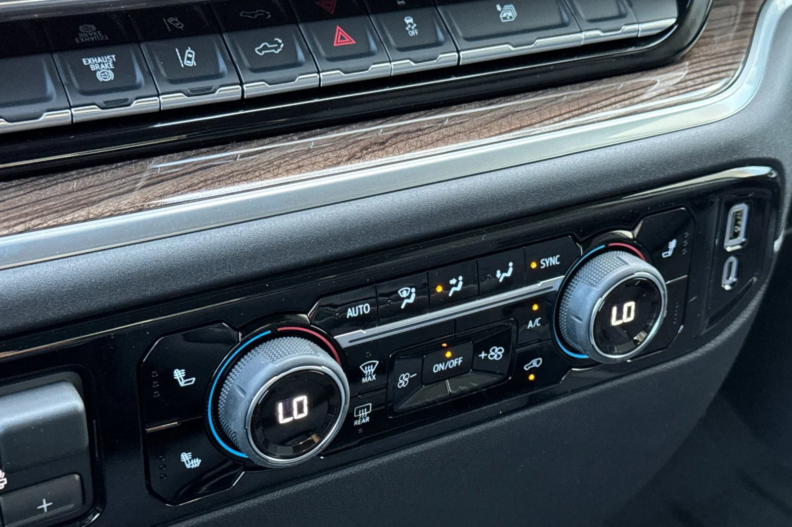 2026 Chevrolet Silverado 2500 HD LT view 19