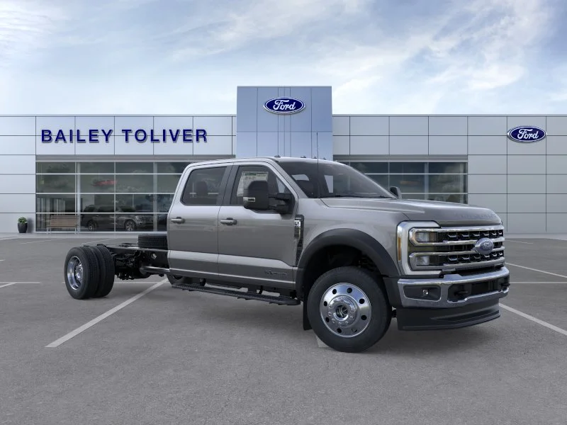 New 2026 Carbonized Gray Metallic Ford F-550® LARIAT® image 7