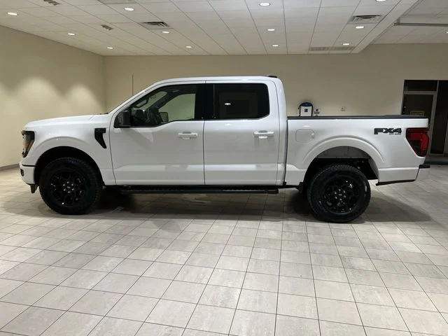 New 2026 White Ford XLT image 2