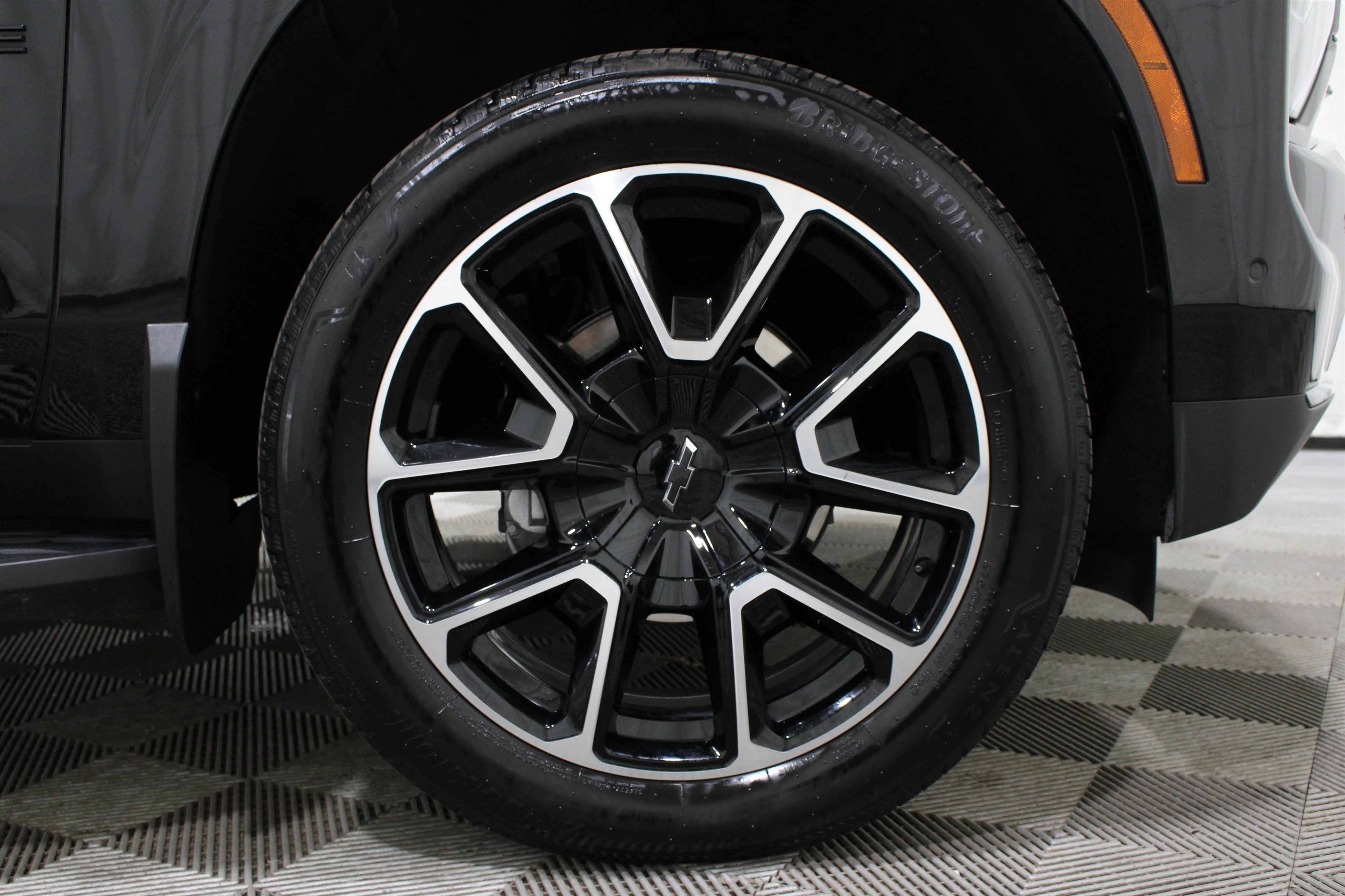 2025 Chevrolet Tahoe RST - Photo 38