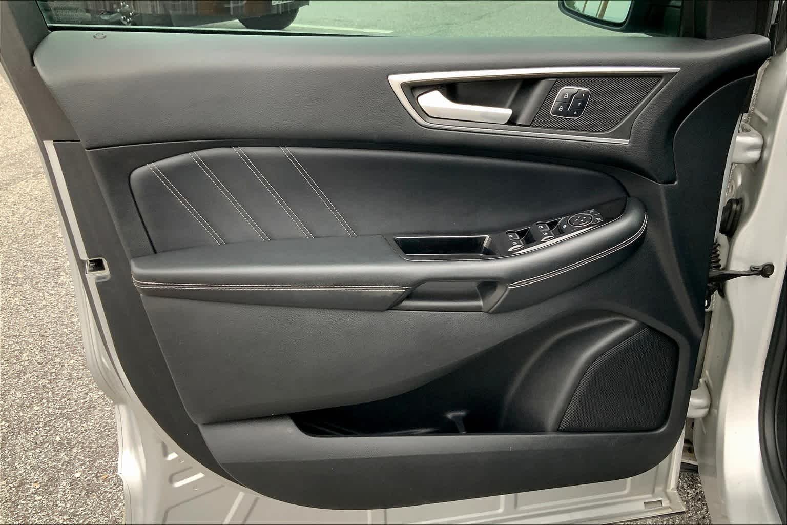 Used 2015 Ingot Silver Metallic Ford Sport image 22