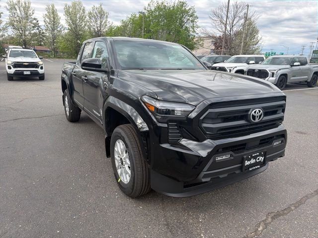 New 2026 Black Toyota SR5 image 3