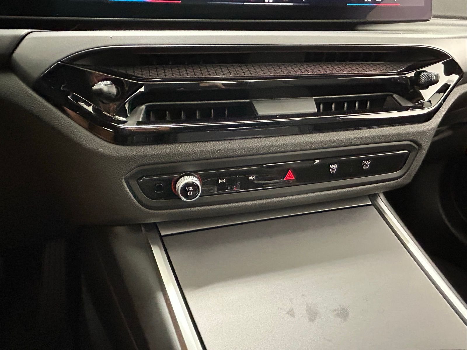 2025 BMW 2 Series 230i - Photo 19
