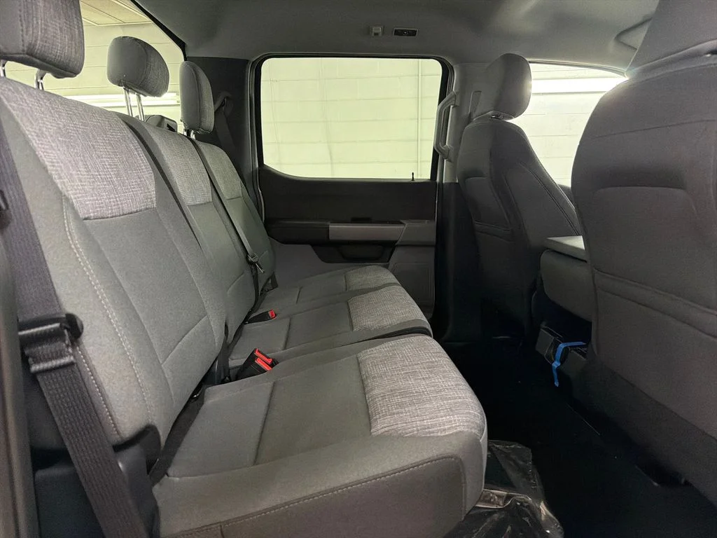 New 2026 White Ford XLT image 27
