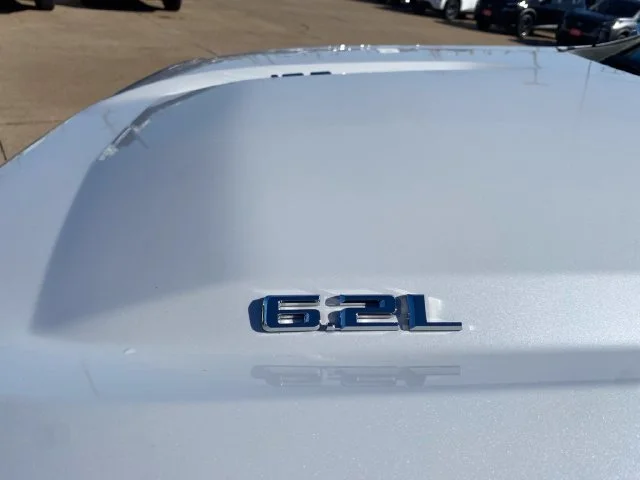 Used 2024 Iridescent Pearl Tricoat Chevrolet LTZ image 7