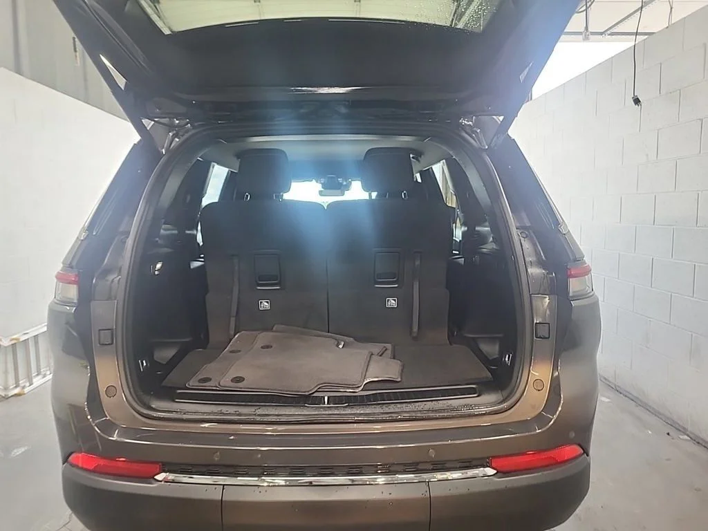 Used 2025 Gray Jeep Laredo image 7
