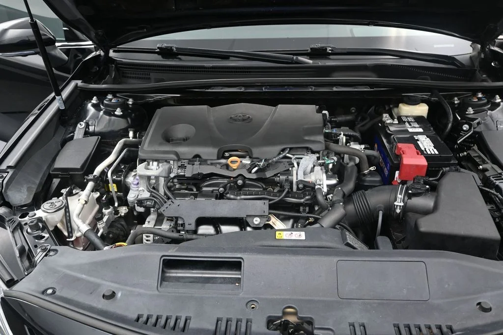 Used 2018 Midnight Black Metallic Toyota XSE image 20