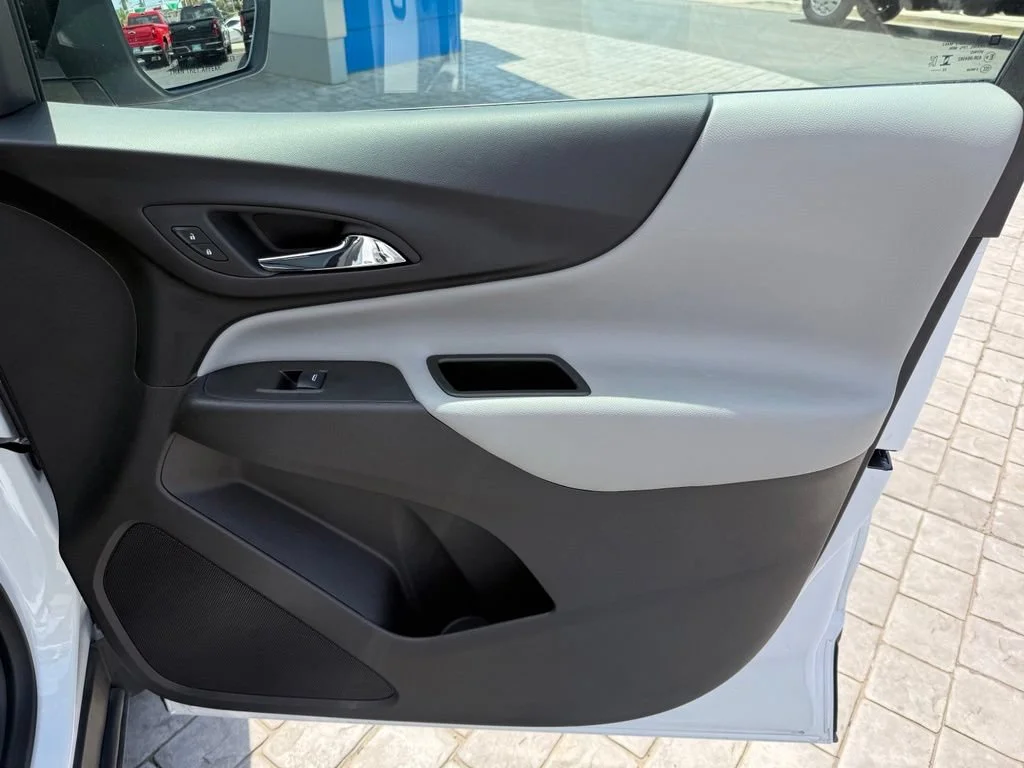 Used 2024 Summit White Chevrolet LS image 17