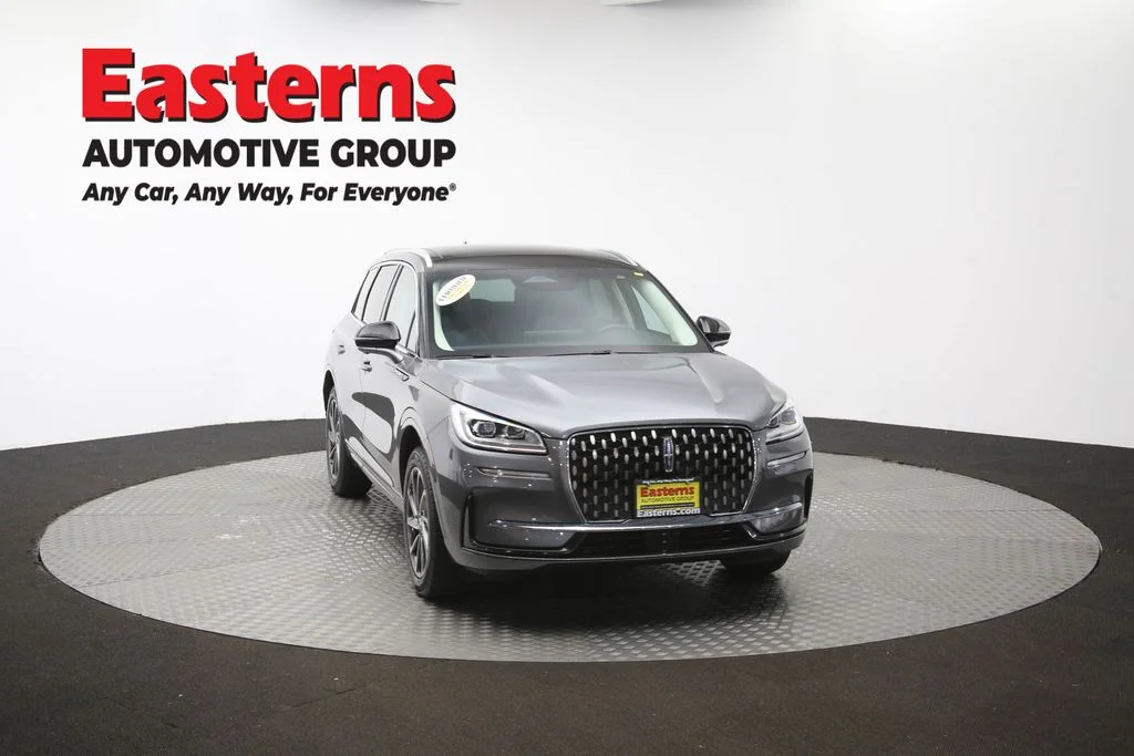 Used 2023 Gray Lincoln Grand Touring image 53