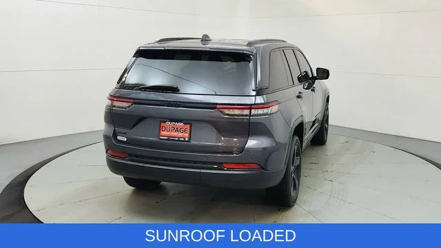 Used 2024 Gray Jeep Altitude X image 9