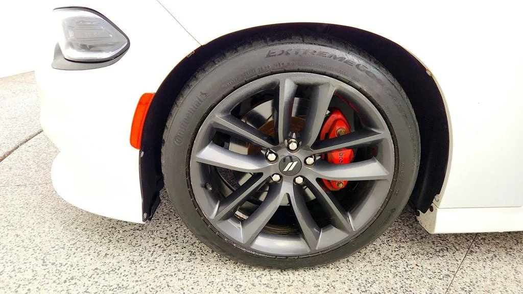 Used 2019 White Knuckle Clearcoat Dodge Charger GT w/ Performance Handling, Plus & Blacktop Pkgs image 9