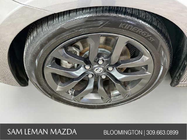 Used 2017 Gray Nissan Touring image 26