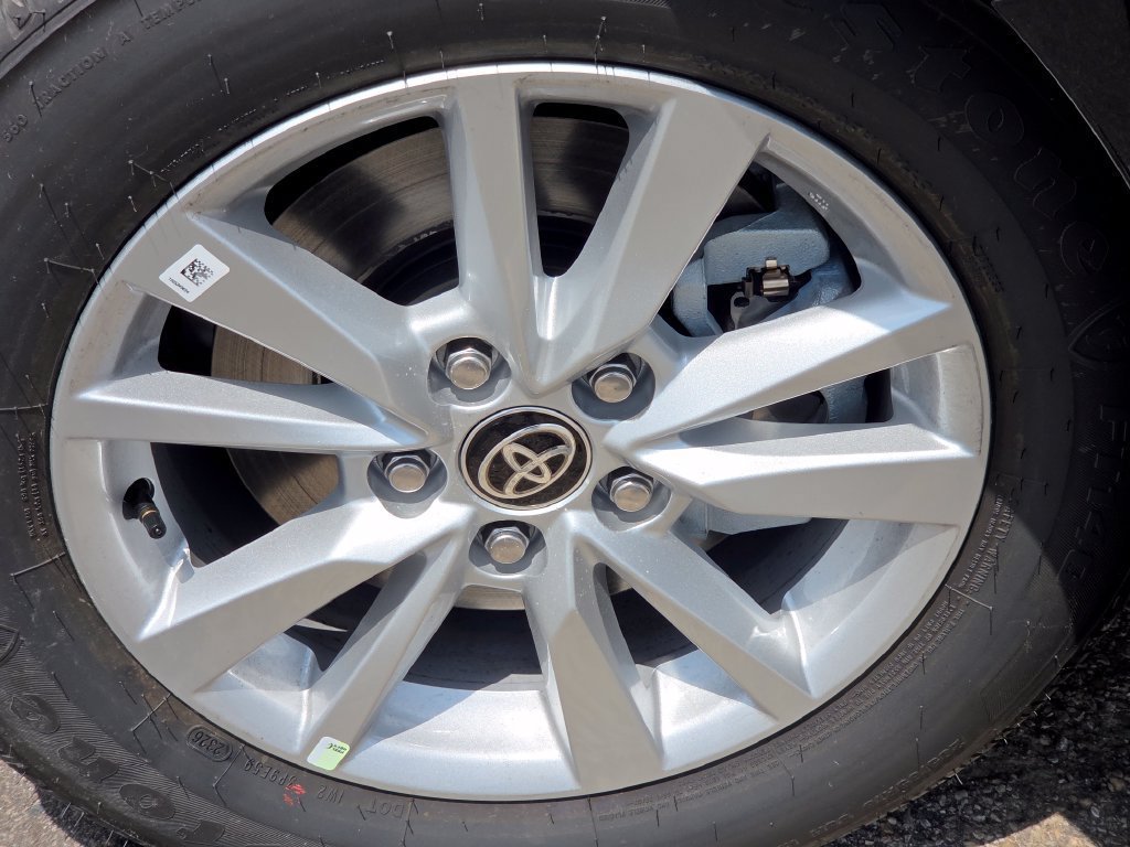 New 2026 Midnight Black Metallic Toyota LE image 17