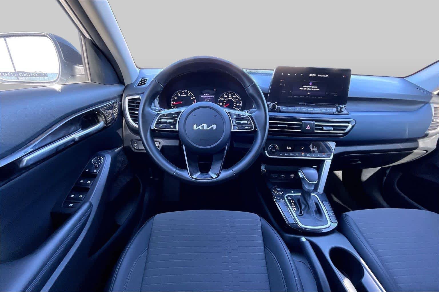 Pre-Owned 2022 Kia Seltos S