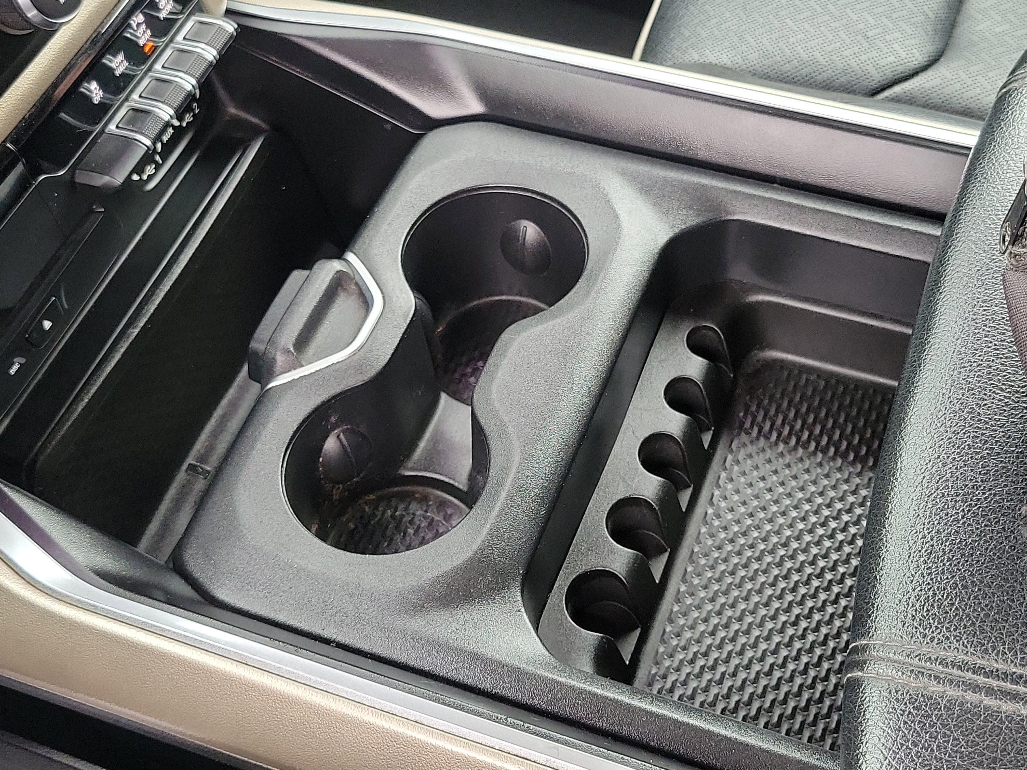 2019 RAM Ram 1500 Pickup Laramie - Photo 13