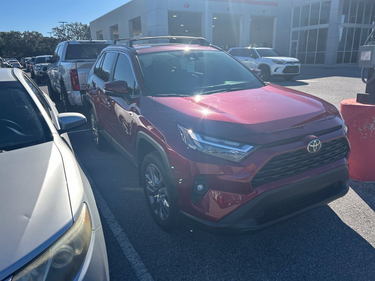 Used 2025 Red Toyota XLE Premium image 2