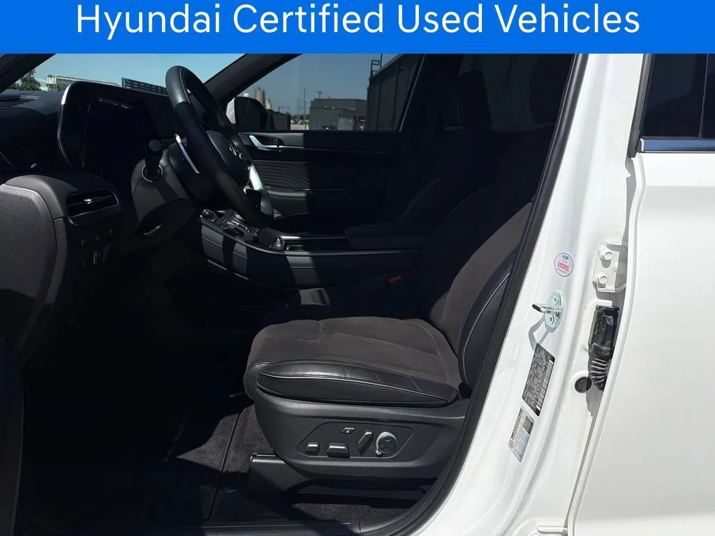 Certified Pre-Owned 2025 Hyundai Palisade Calligraphy Night Edition