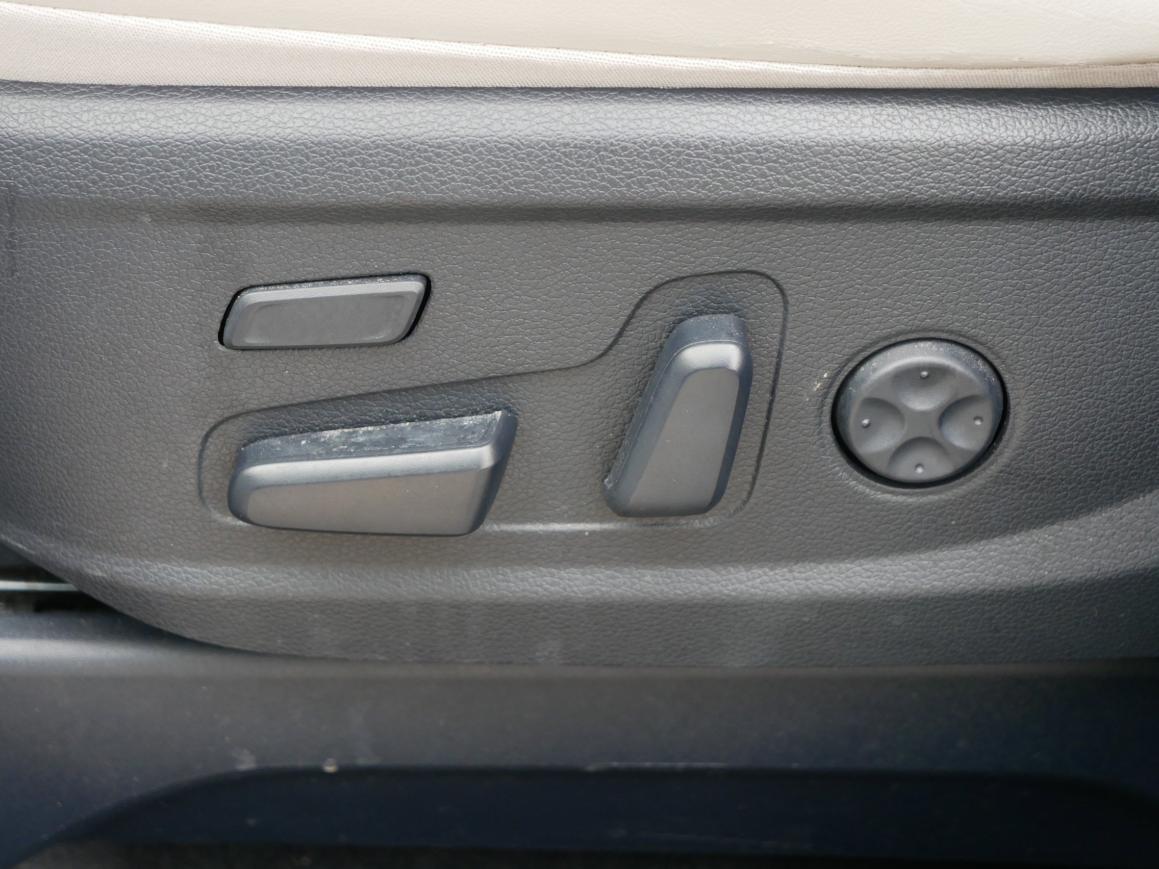 Certified Used 2021 Hyper White Hyundai Limited image 20