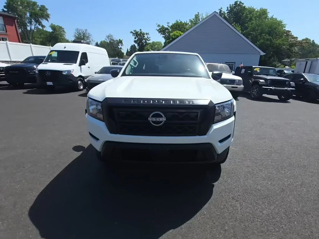 2024 Nissan Frontier