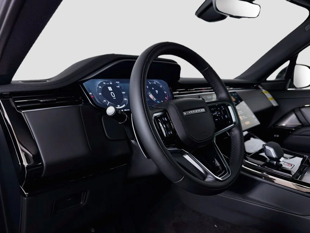 New 2027 Carpathian Grey Land Rover SE image 9