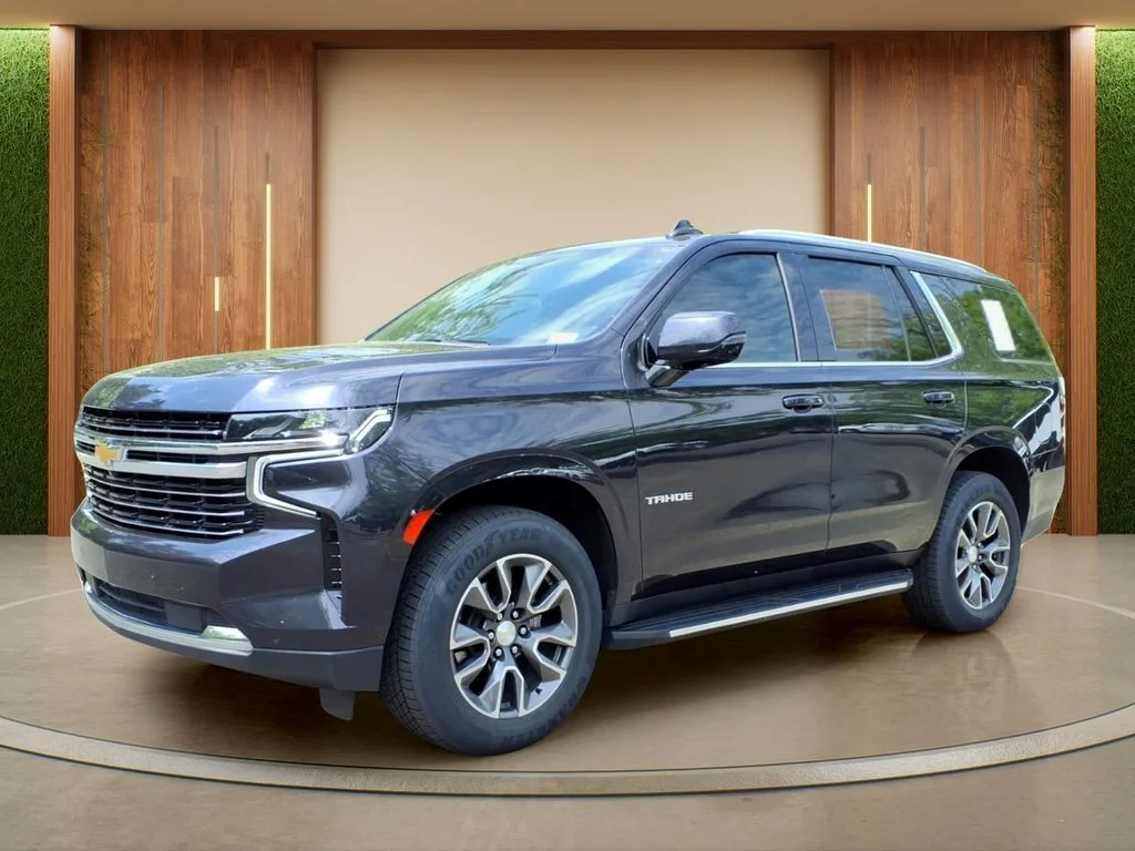 Used 2022 Gray Chevrolet LT image 32