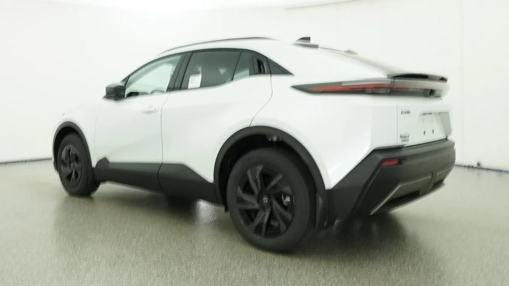 New 2026 Wind Chill Pearl Toyota SE image 38