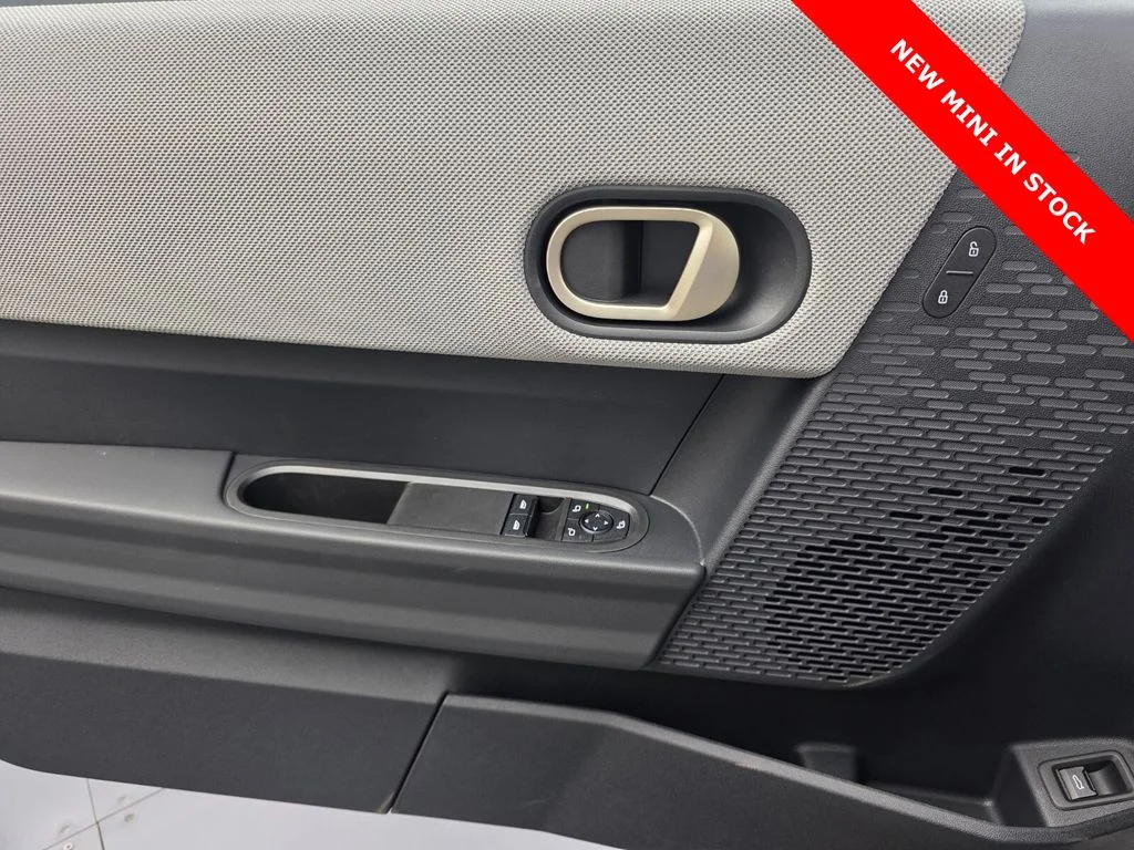 2026 MINI Hardtop 2 Door - Photo 15