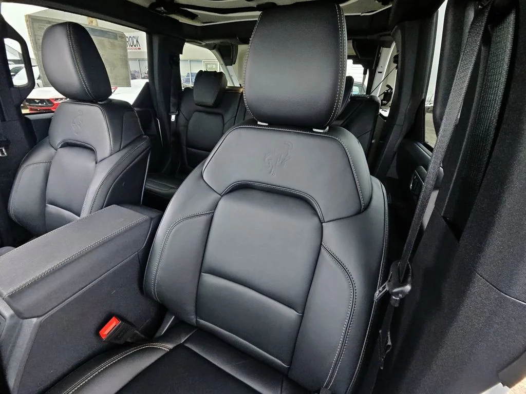 New 2025 Oxford White Ford Badlands® image 33
