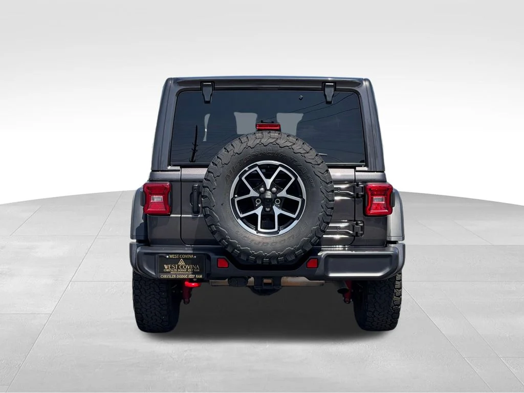 Certified Used 2025 Gray Jeep Rubicon image 6