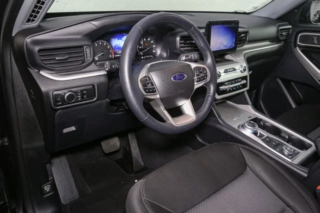 Used 2023 Black Ford XLT image 21
