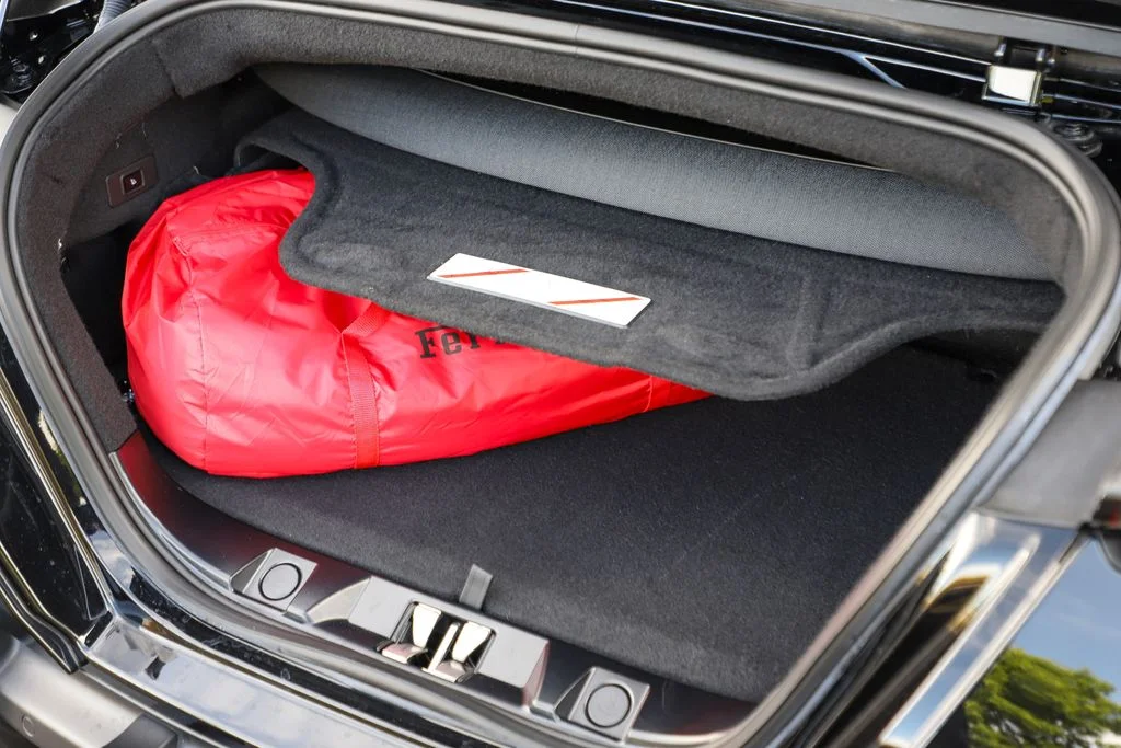 Used 2025 Nero Ferrari Spider image 41
