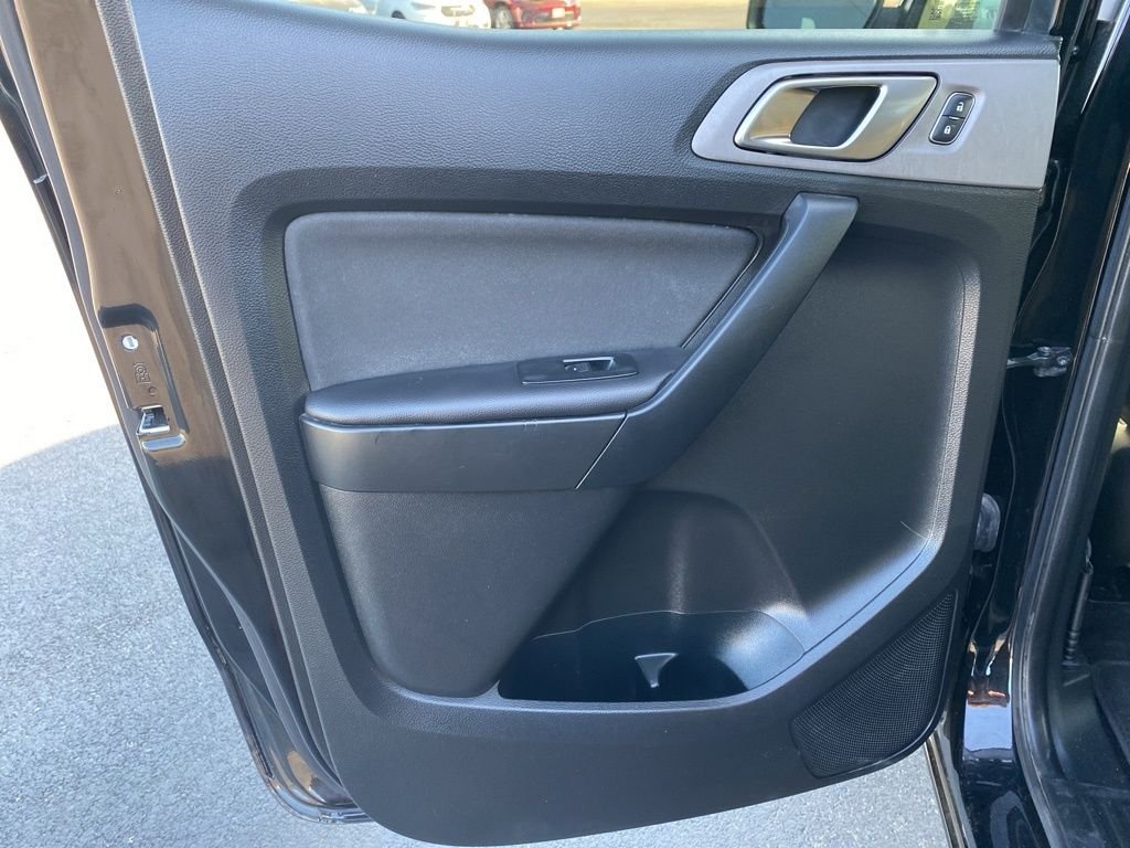 Used 2023 Shadow Black Ford XLT image 31
