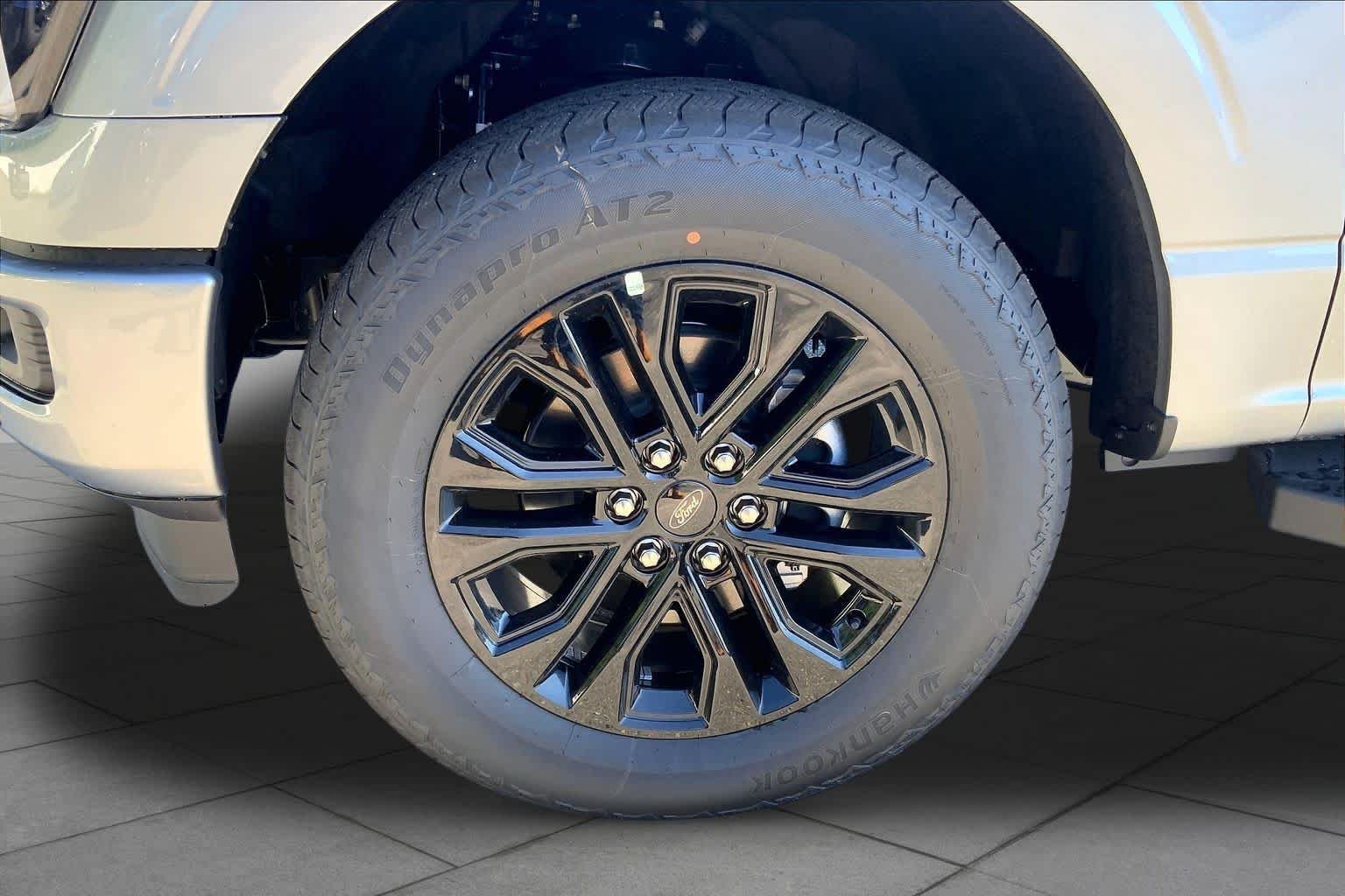 New 2026 Iconic Silver Metallic Ford LARIAT image 17