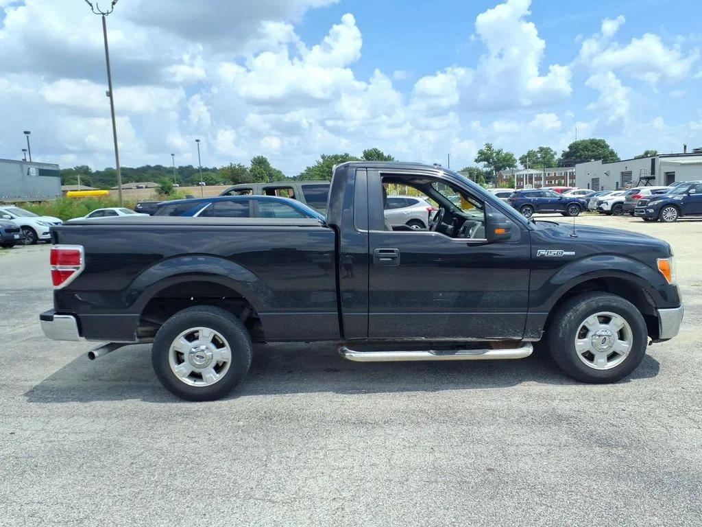 Used 2013 Ford F-150 XLT with VIN 1FTMF1CM9DFD96470 for sale in Moline, IL