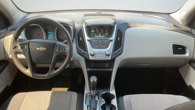 Used 2017 White Chevrolet LS image 9