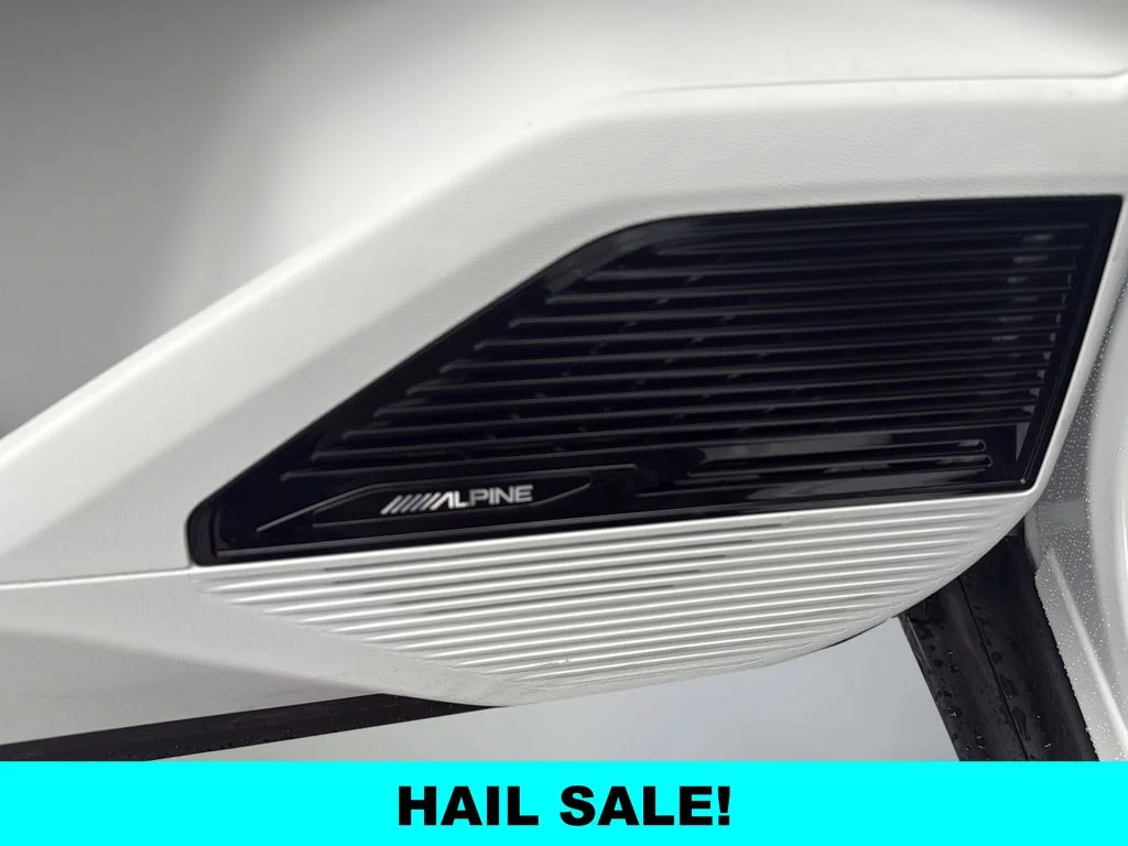 New 2026 Bright White Clear-Coat Exterior Paint Jeep Overland image 27