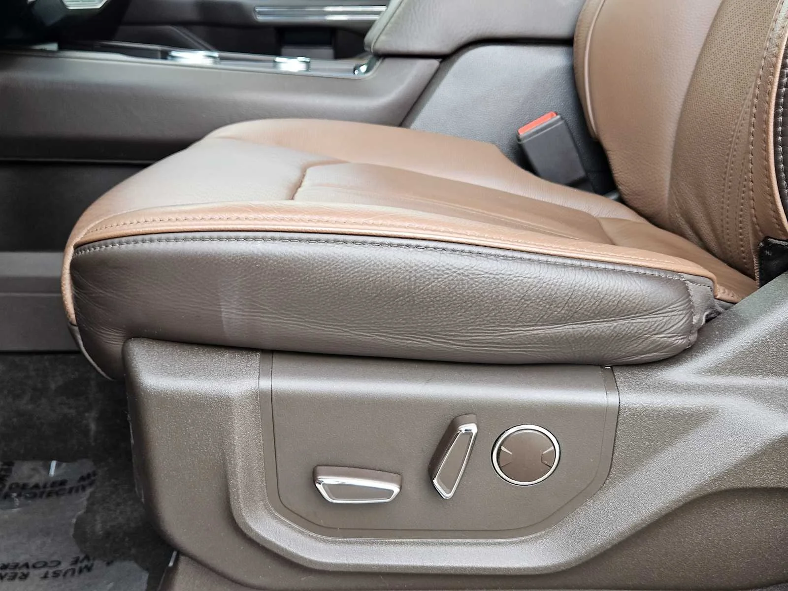 Used 2024 Agate Black Metallic Ford King Ranch image 18