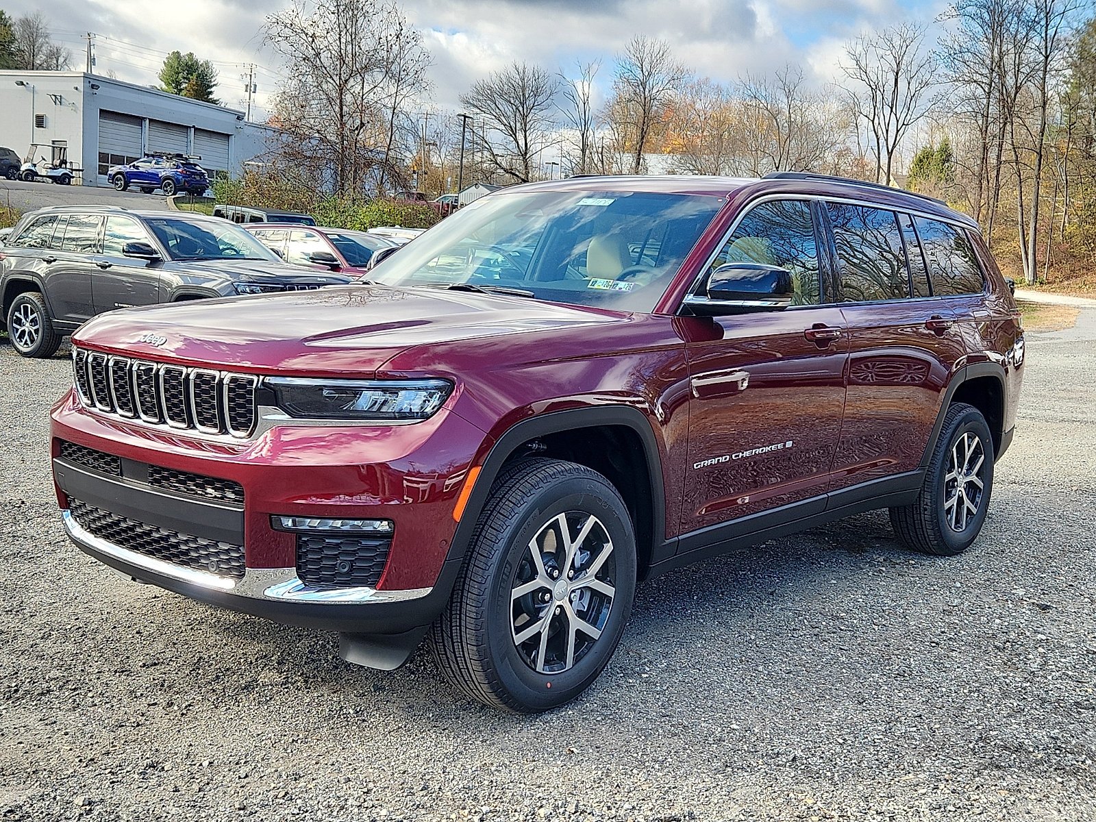 New 2025 Velvet Red Pearl-Coat Exterior Paint Jeep Limited image 2