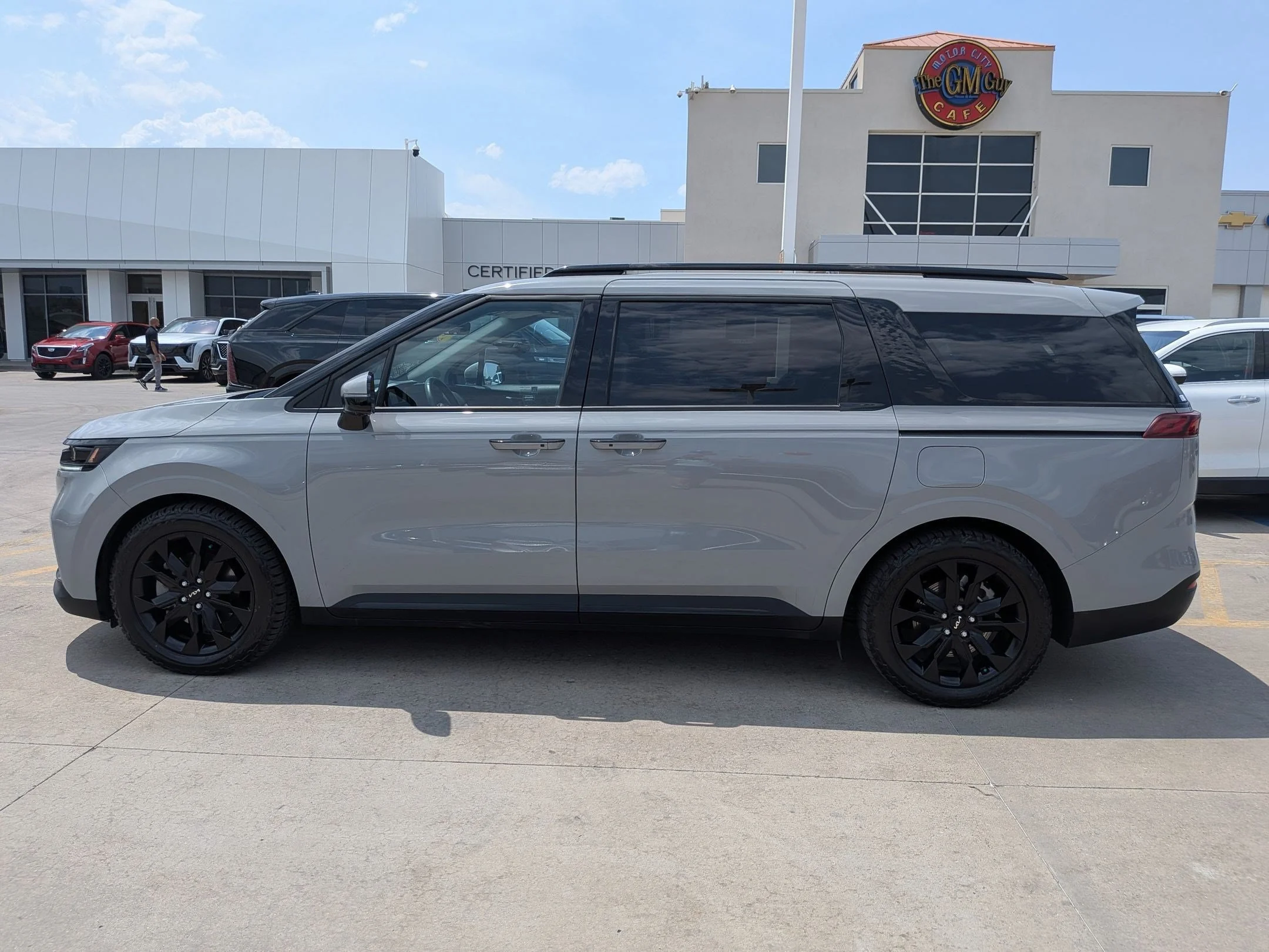 Used 2024 Ceramic Silver Kia SX Prestige image 2