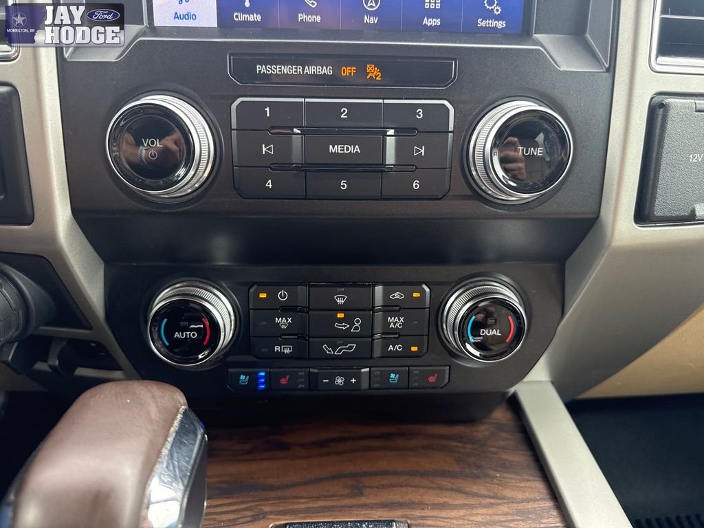 Used 2020 Green Ford Lariat image 23