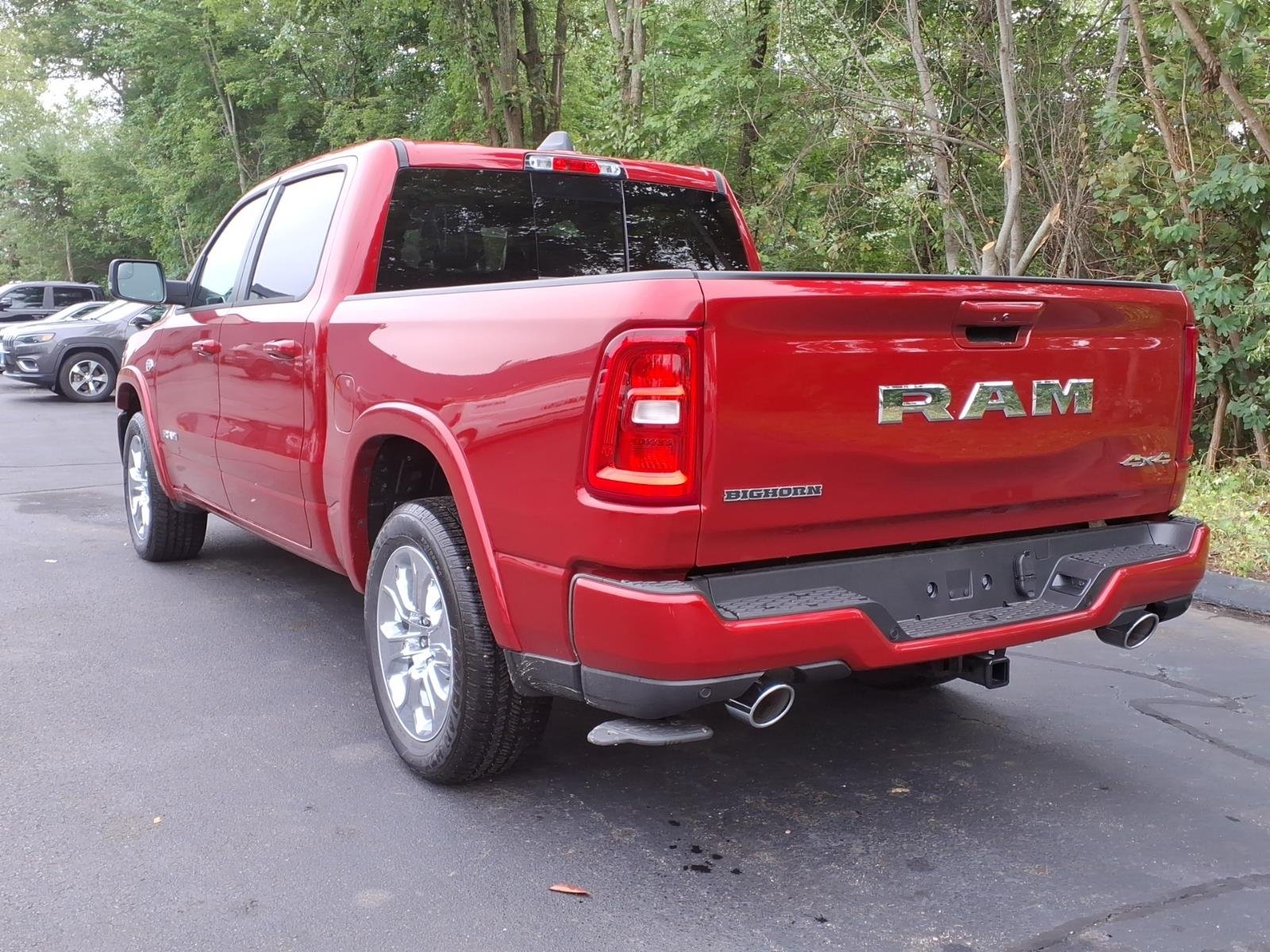 New 2026 Molten Red Pearl-Coat Exterior Paint RAM Big Horn/Lone Star image 4